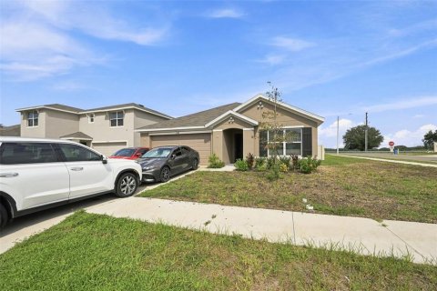 Villa ou maison à vendre à Spring Hill, Floride: 3 chambres, 157.75 m2 № 2356359 - photo 2