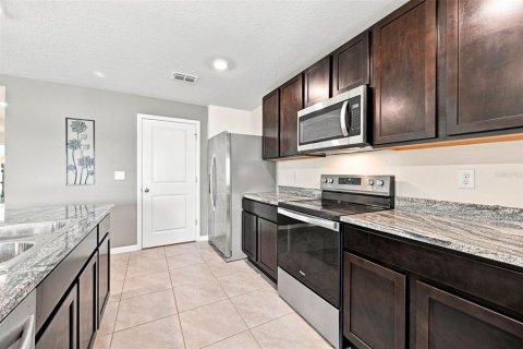 Villa ou maison à vendre à Spring Hill, Floride: 3 chambres, 157.75 m2 № 2356359 - photo 11