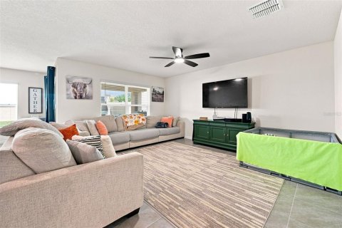Villa ou maison à vendre à Spring Hill, Floride: 3 chambres, 157.75 m2 № 2356359 - photo 9