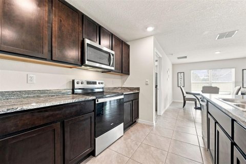 Villa ou maison à vendre à Spring Hill, Floride: 3 chambres, 157.75 m2 № 2356359 - photo 14