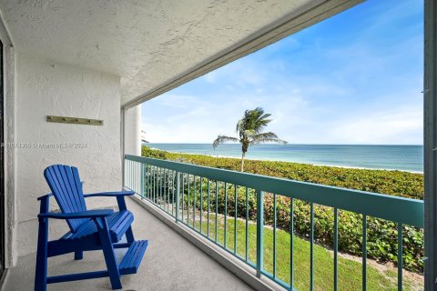 Condo in Jensen Beach, Florida, 2 bedrooms  № 1428381 - photo 2