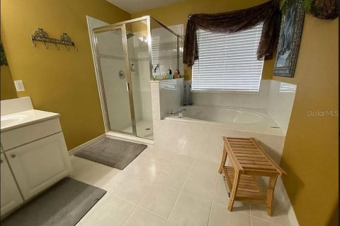 House in Orlando, Florida 4 bedrooms, 310.11 sq.m. № 928508 - photo 16