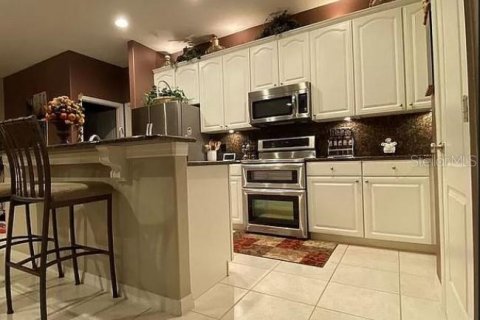 House in Orlando, Florida 4 bedrooms, 310.11 sq.m. № 928508 - photo 3