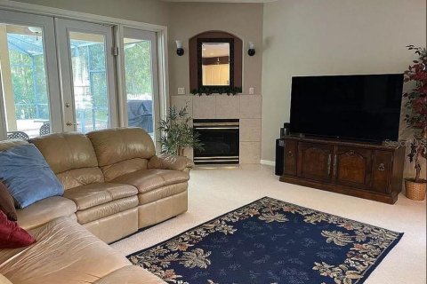 House in Orlando, Florida 4 bedrooms, 310.11 sq.m. № 928508 - photo 5