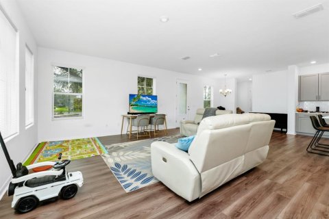 Touwnhouse à vendre à Davenport, Floride: 3 chambres, 185.8 m2 № 2399503 - photo 3