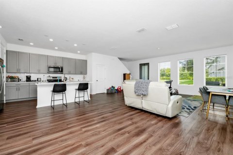 Touwnhouse à vendre à Davenport, Floride: 3 chambres, 185.8 m2 № 2399503 - photo 2