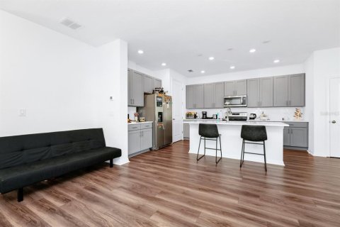 Touwnhouse à vendre à Davenport, Floride: 3 chambres, 185.8 m2 № 2399503 - photo 6