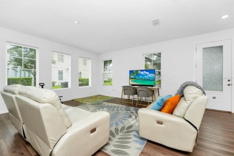 Touwnhouse à vendre à Davenport, Floride: 3 chambres, 185.8 m2 № 2399503 - photo 11
