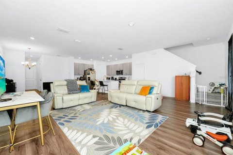 Touwnhouse à vendre à Davenport, Floride: 3 chambres, 185.8 m2 № 2399503 - photo 12