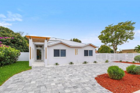 House in Delray Beach, Florida 3 bedrooms, 171.87 sq.m. № 2088045 - photo 4