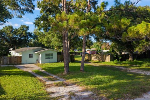 Villa ou maison à vendre à St. Lucie, Floride: 2 chambres, 96.43 m2 № 2241551 - photo 16
