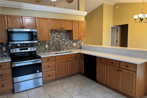 House in Ocala, Florida 5 bedrooms, 255.48 sq.m. № 1819539 - photo 6