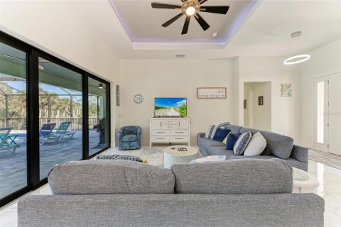 Villa ou maison à louer à Englewood, Floride: 5 chambres, 223.99 m2 № 1749266 - photo 9