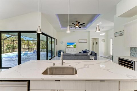 Villa ou maison à louer à Englewood, Floride: 5 chambres, 223.99 m2 № 1749266 - photo 12