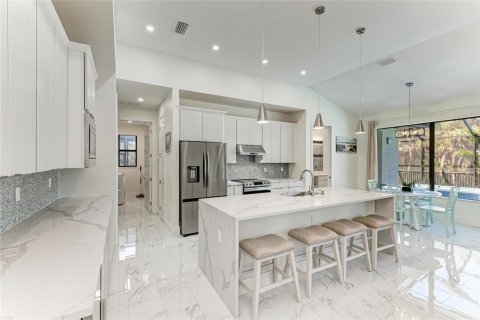 Villa ou maison à louer à Englewood, Floride: 5 chambres, 223.99 m2 № 1749266 - photo 16