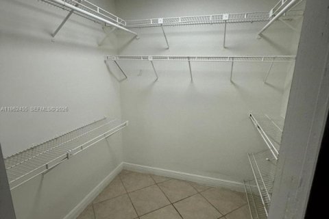 Снять в аренду виллу или дом в Хайалиа, Флорида 3 спальни, 166.3м2, № 2025013 - фото 14