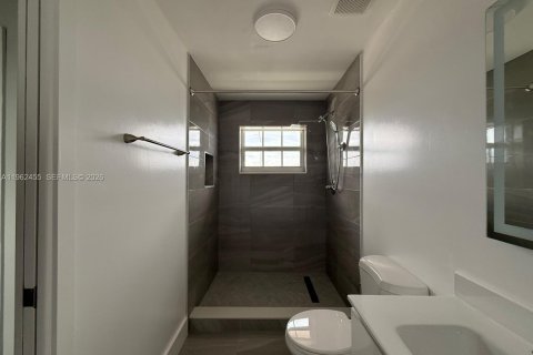 Снять в аренду виллу или дом в Хайалиа, Флорида 3 спальни, 166.3м2, № 2025013 - фото 15