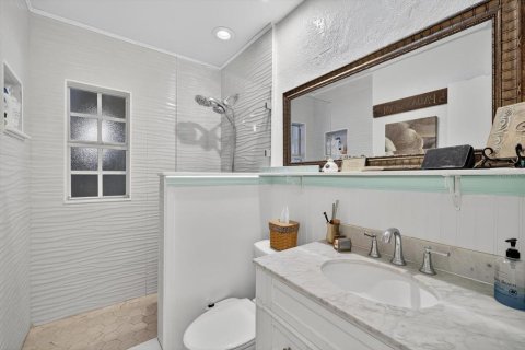 House in Saint Petersburg, Florida 3 bedrooms, 153.66 sq.m. № 1879429 - photo 21