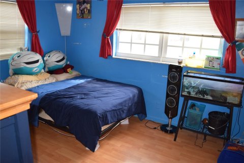 Casa en venta en Hollywood, Florida, 3 dormitorios, 199.46 m2 № 2078950 - foto 14