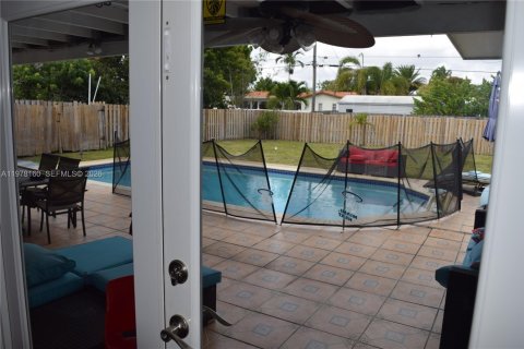 Casa en venta en Hollywood, Florida, 3 dormitorios, 199.46 m2 № 2078950 - foto 23