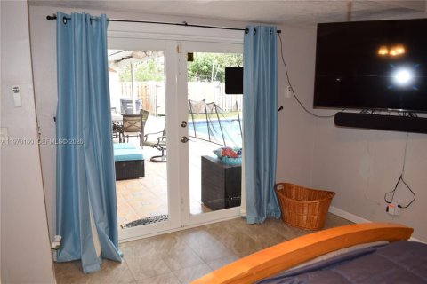 Casa en venta en Hollywood, Florida, 3 dormitorios, 199.46 m2 № 2078950 - foto 21