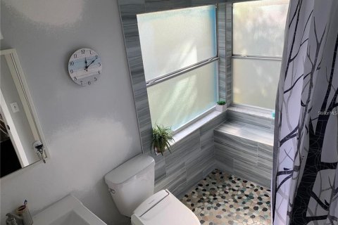 House in Orlando, Florida 3 bedrooms, 112.78 sq.m. № 1899773 - photo 6