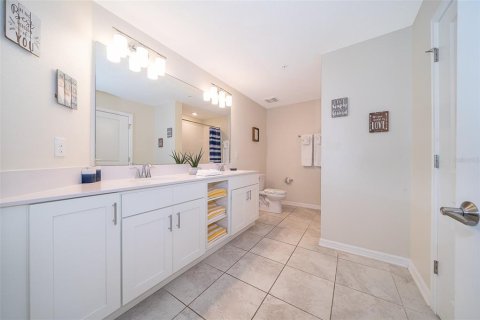 Купить кондоминиум в Киссимми, Флорида 6 комнат, 123.47м2, № 2144059 - фото 14