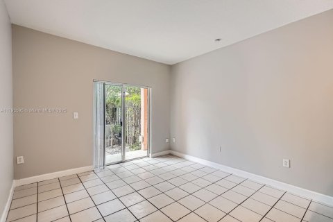 Townhouse in Miami, Florida 3 bedrooms, 144.83 sq.m. № 1665098 - photo 8