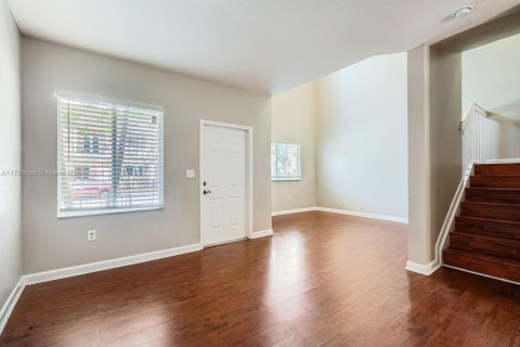 Townhouse in Miami, Florida 3 bedrooms, 144.83 sq.m. № 1665098 - photo 4