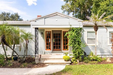 House in Winter Park, Florida 3 bedrooms, 163.51 sq.m. № 2433735