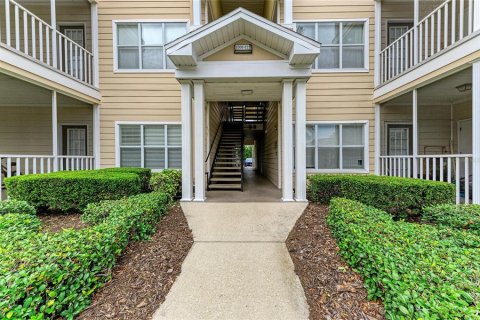 Condo in Bradenton, Florida, 2 bedrooms № 2095540 - photo 5