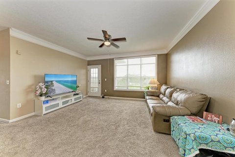 Condo in Bradenton, Florida, 2 bedrooms № 2095540 - photo 8
