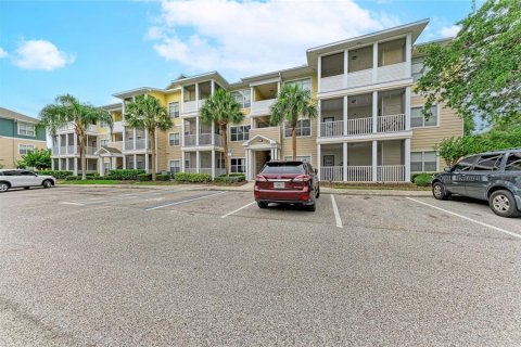 Condo in Bradenton, Florida, 2 bedrooms № 2095540 - photo 4