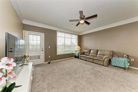 Condo in Bradenton, Florida, 2 bedrooms № 2095540 - photo 11