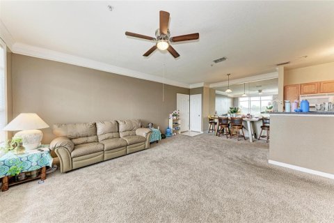 Condo in Bradenton, Florida, 2 bedrooms № 2095540 - photo 10