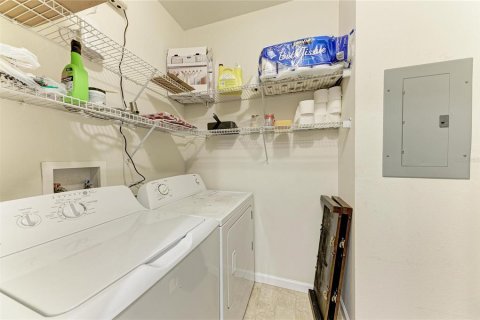 Condo in Bradenton, Florida, 2 bedrooms № 2095540 - photo 29