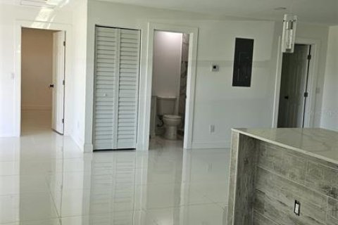 Casa en venta en Okeechobee, Florida, 3 dormitorios, 129.88 m2 № 1609813 - foto 5
