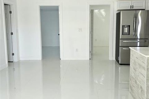 Casa en venta en Okeechobee, Florida, 3 dormitorios, 129.88 m2 № 1609813 - foto 8