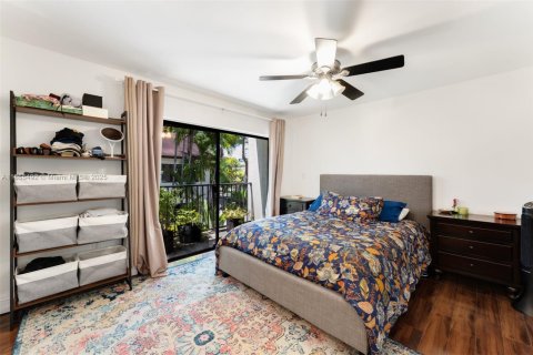 Townhouse in Miami, Florida 2 bedrooms, 81.38 sq.m. № 1877989 - photo 17