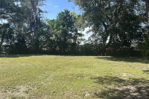 House in Tampa, Florida 4 bedrooms, 121.52 sq.m. № 2226074 - photo 7