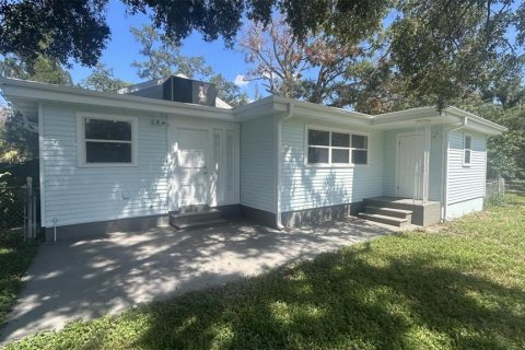 House in Tampa, Florida 4 bedrooms, 121.52 sq.m. № 2226074 - photo 24