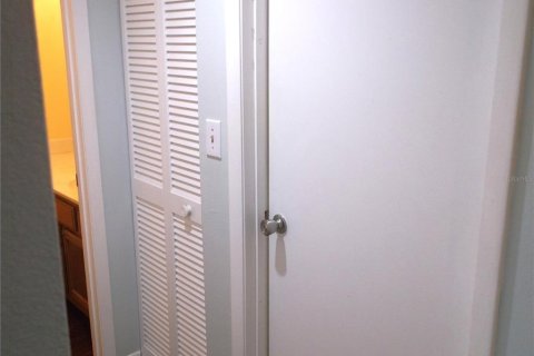 Купить кондоминиум в Семинол, Флорида 5 комнат, 111.48м2, № 2093013 - фото 18
