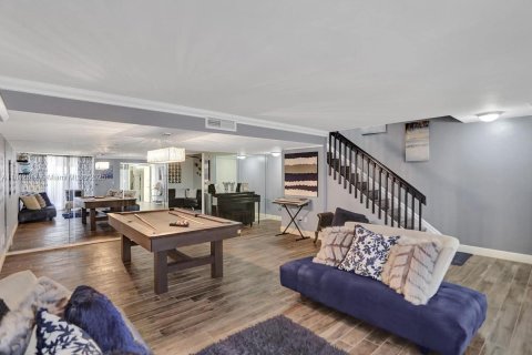 Снять в аренду таунхаус в Майами, Флорида 3 спальни, 192.31м2, № 1940049 - фото 9