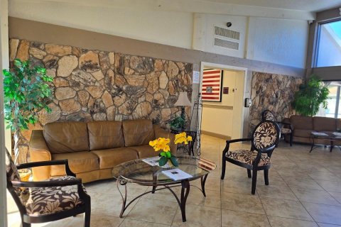 Villa ou maison à vendre à Delray Beach, Floride: 2 chambres, 106.65 m2 № 2017017 - photo 17