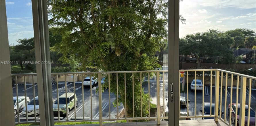 Condo in Miami, Florida, 1 bedroom  № 2065988