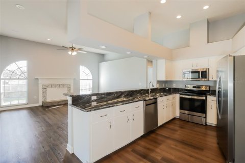 Casa en venta en Lakeland, Florida, 4 dormitorios, 222.04 m2 № 2198366 - foto 5