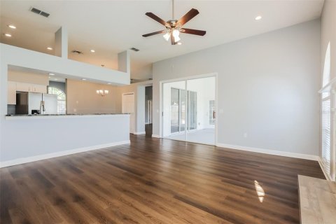 Casa en venta en Lakeland, Florida, 4 dormitorios, 222.04 m2 № 2198366 - foto 4