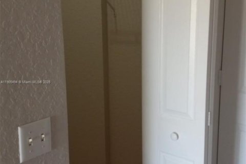 Copropriété à louer à North Lauderdale, Floride: 2 chambres, 101.08 m2 № 1956202 - photo 20