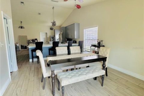 House in Oviedo, Florida 3 bedrooms, 141.03 sq.m. № 1838820 - photo 10