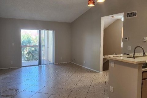 Copropriété à louer à Tamarac, Floride: 1 chambre, 68.84 m2 № 2260436 - photo 17